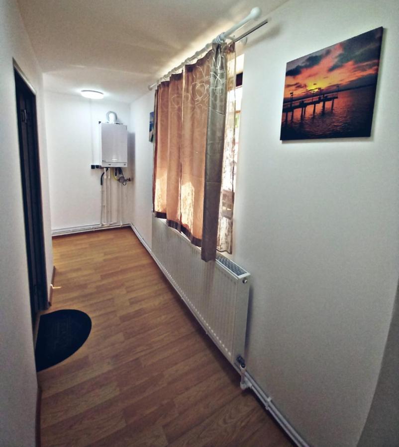 Camere In Regim Hotelier Braşov Exterior foto