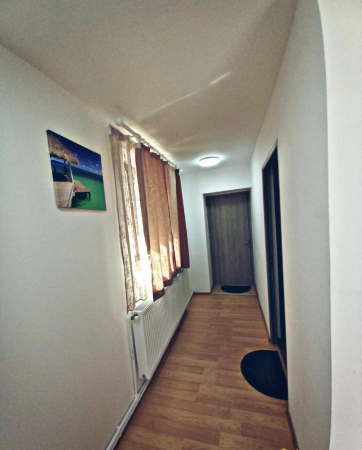 Camere In Regim Hotelier Braşov Exterior foto