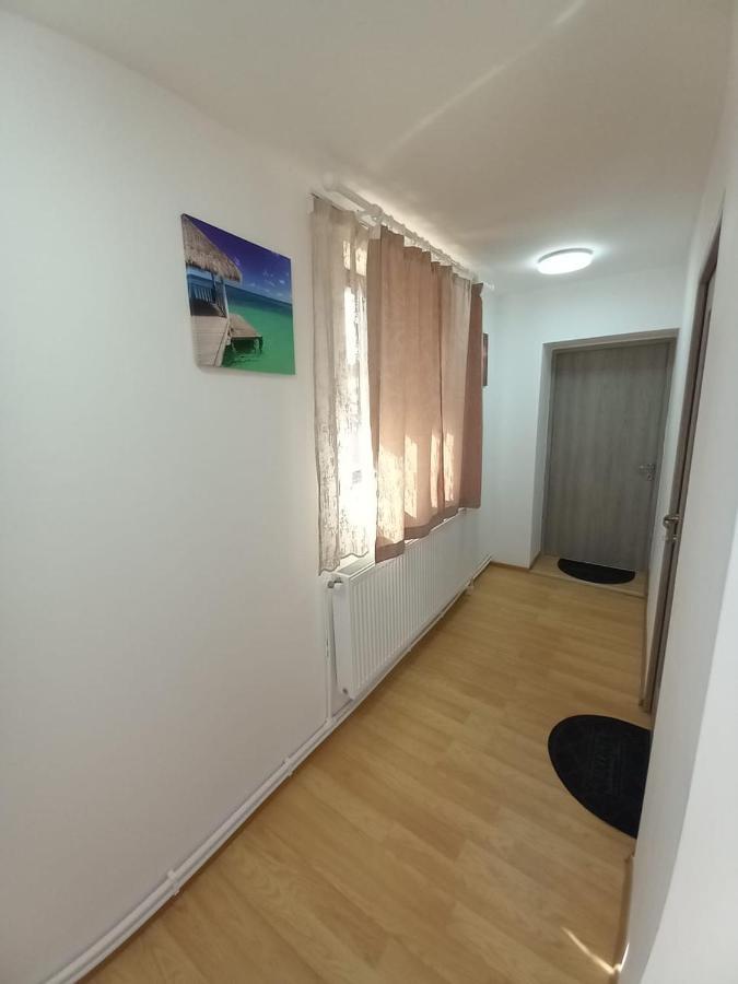 Camere In Regim Hotelier Braşov Exterior foto